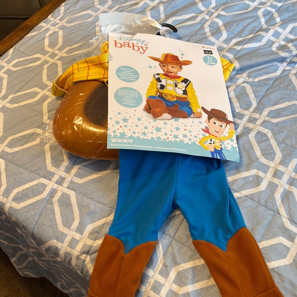 Disney Woody costume size 12-18 months